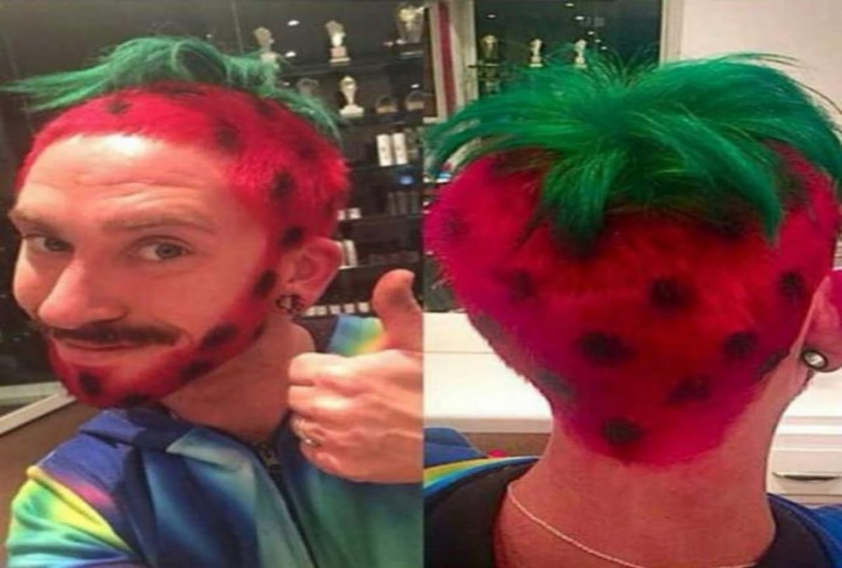 Funny picture of Hairdresser experiment on these ten people