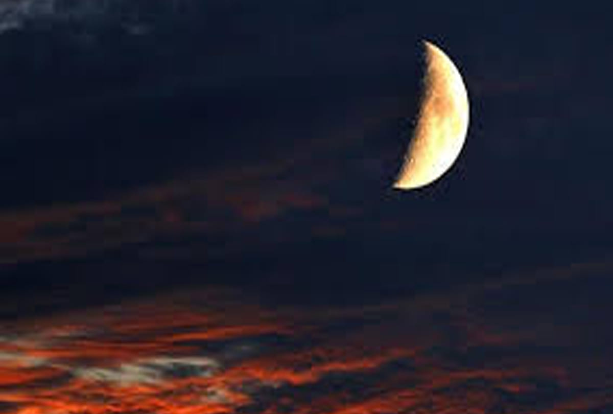 Lunar Eclipse 2018 Delhi NCR here see first place lunar eclipse 
