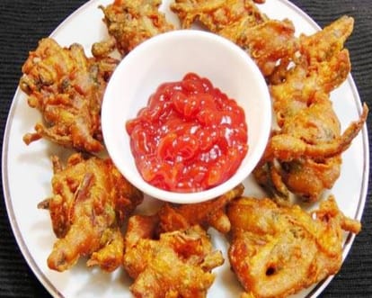 history of crispy indian pakoda