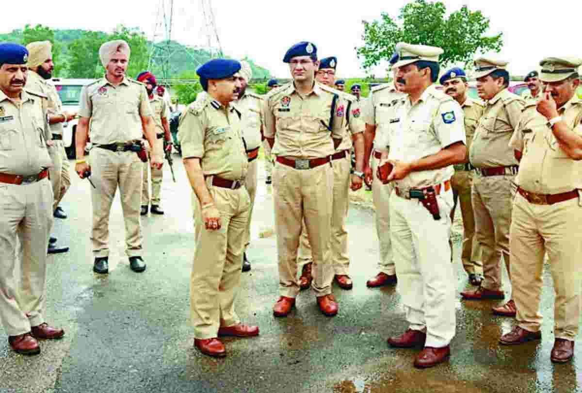 Police raids in two villages on the Punjab-Himachal border