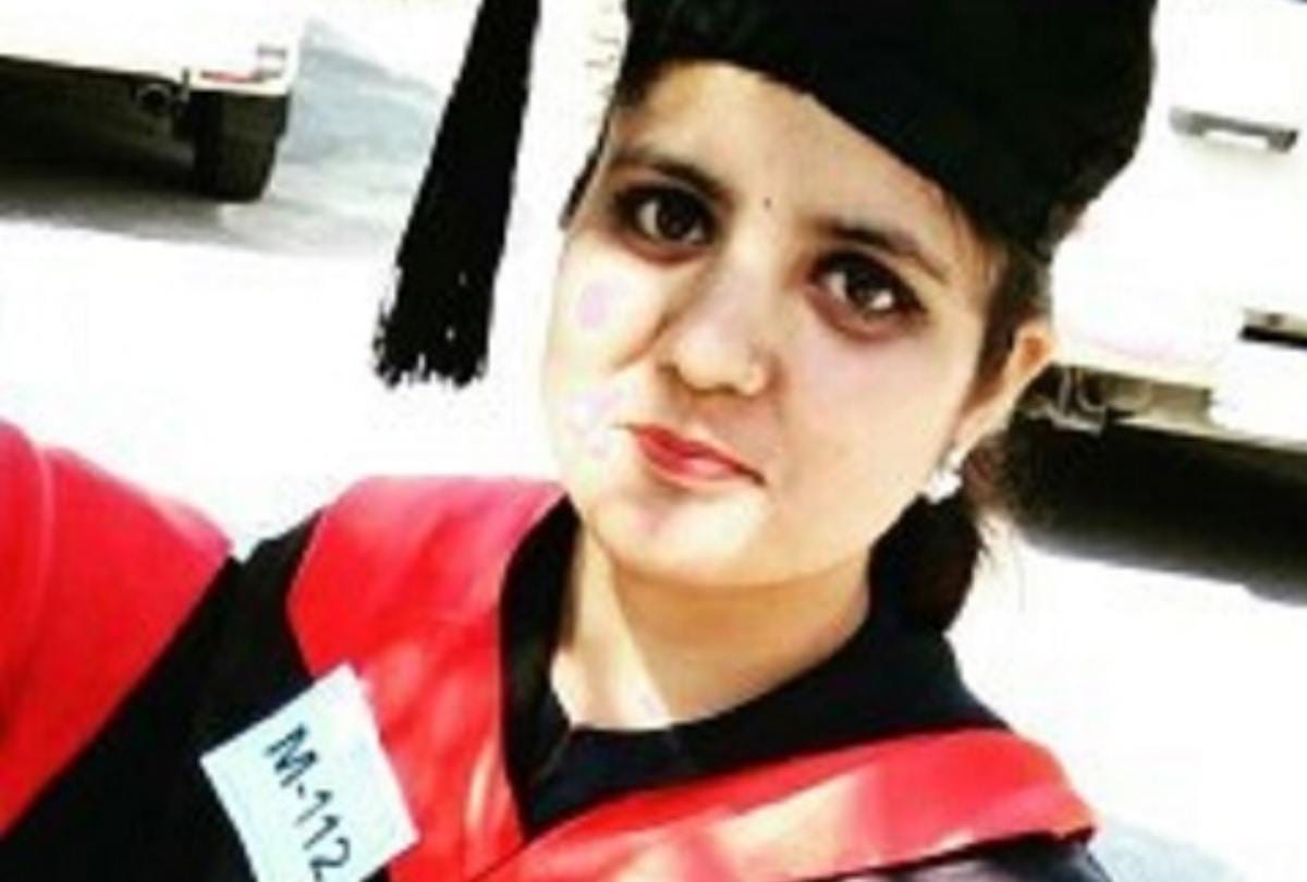 Divya Rattan Gold Medal in MSc from GNDU Amritsar