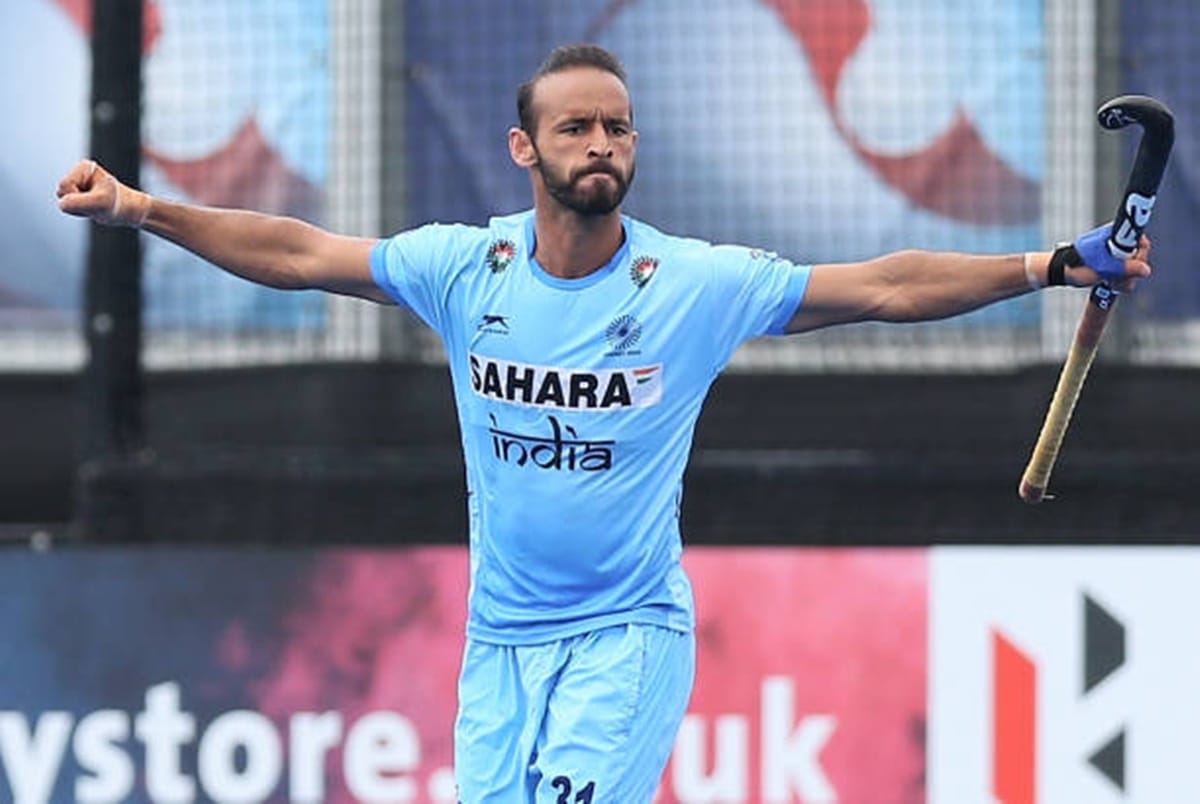 ramandeep singh starts walking with the help of walker