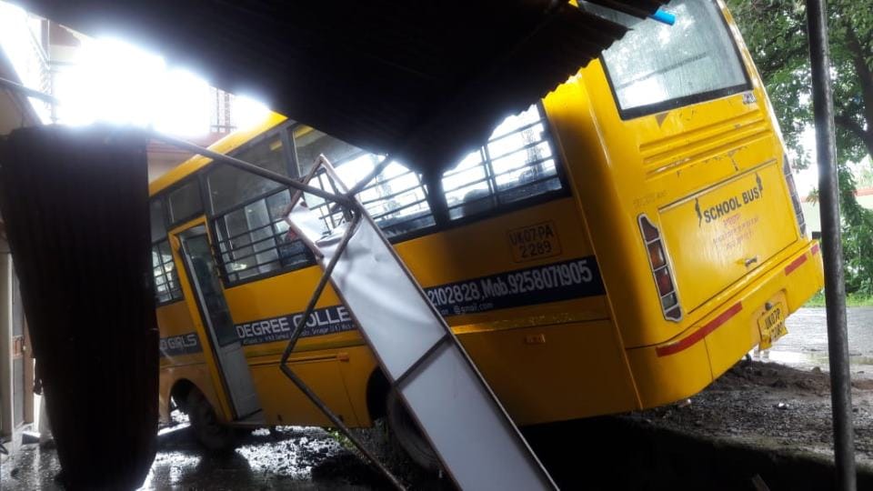 school bus accident in dehradun Bhauwala