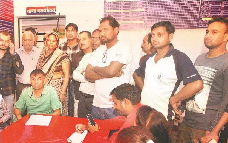  School teacher ransacked, ransacked in police station