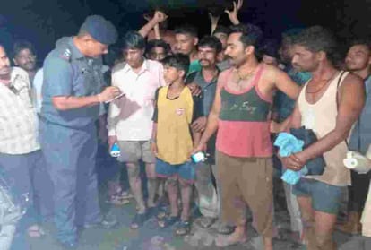 eight peoples rescued safely struck in giri river sirmour