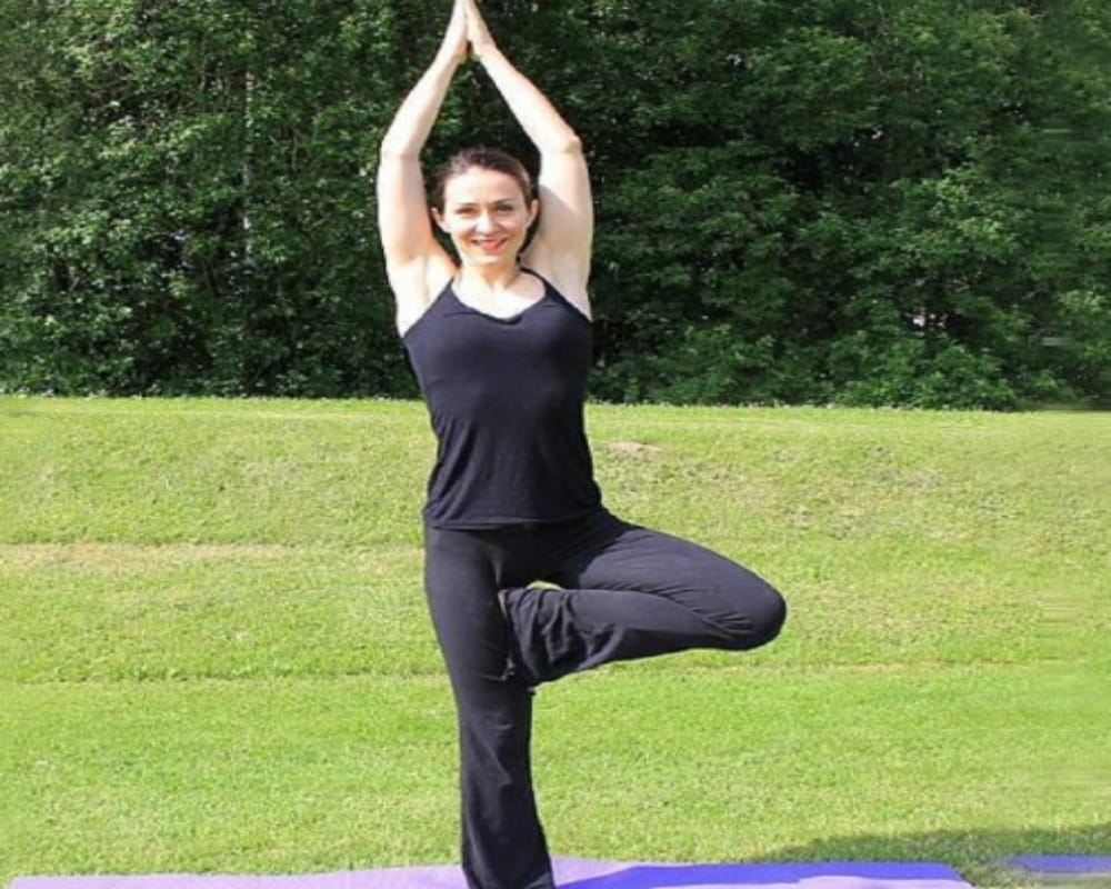 Helpful Yoga to Keep Body Healthy and Young, daily yoga tips in hindi