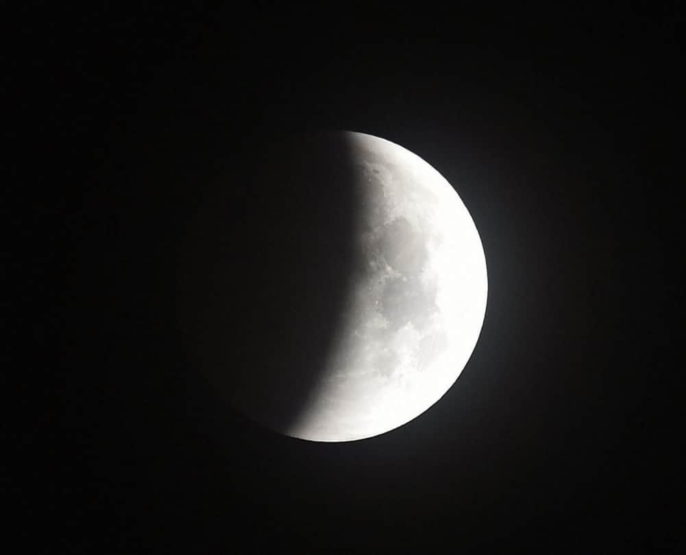 Chandra Grahan 2019 Lunar Eclipse listen hindi bollywood song on chand