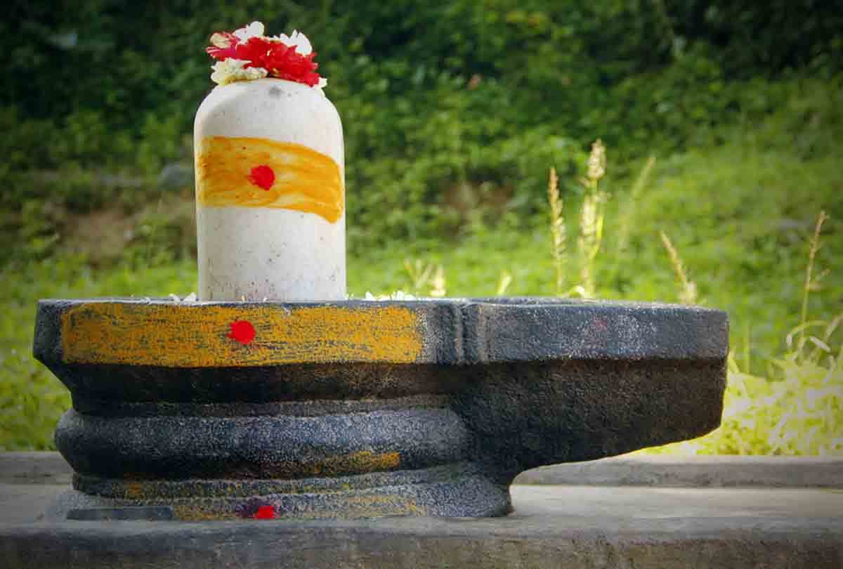 Sawan 2018, know about shivalinga
