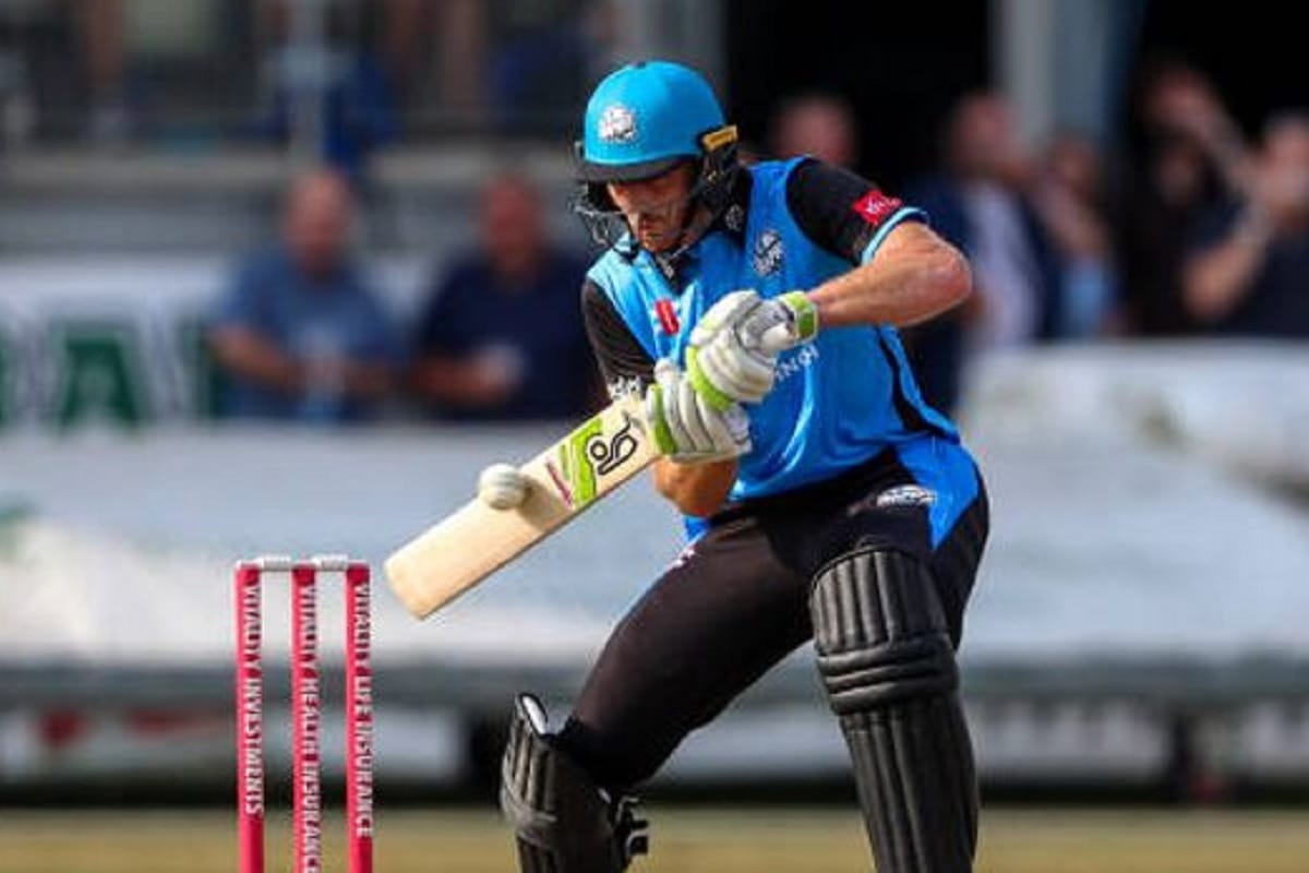 martin guptil smashed fast century against hamptonshire in t20 blast