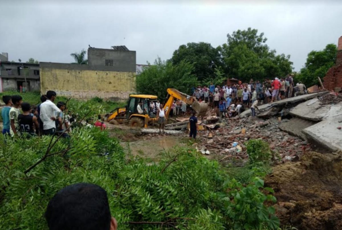 UP 20 people died in last 24 hours due to heavy rain in western UP 
