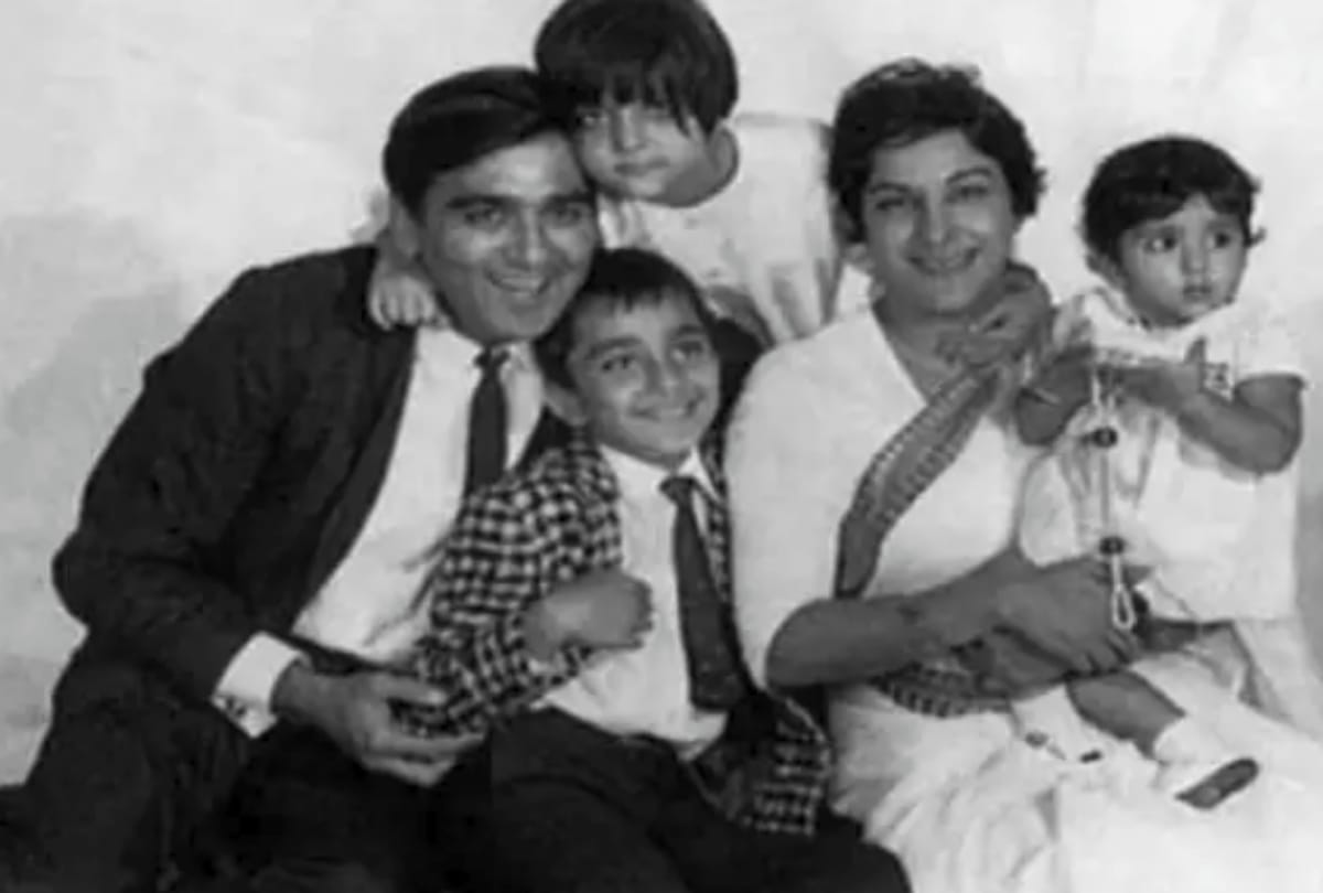 sanjay dutt shares nargis throwback pictures on her birth anniversary