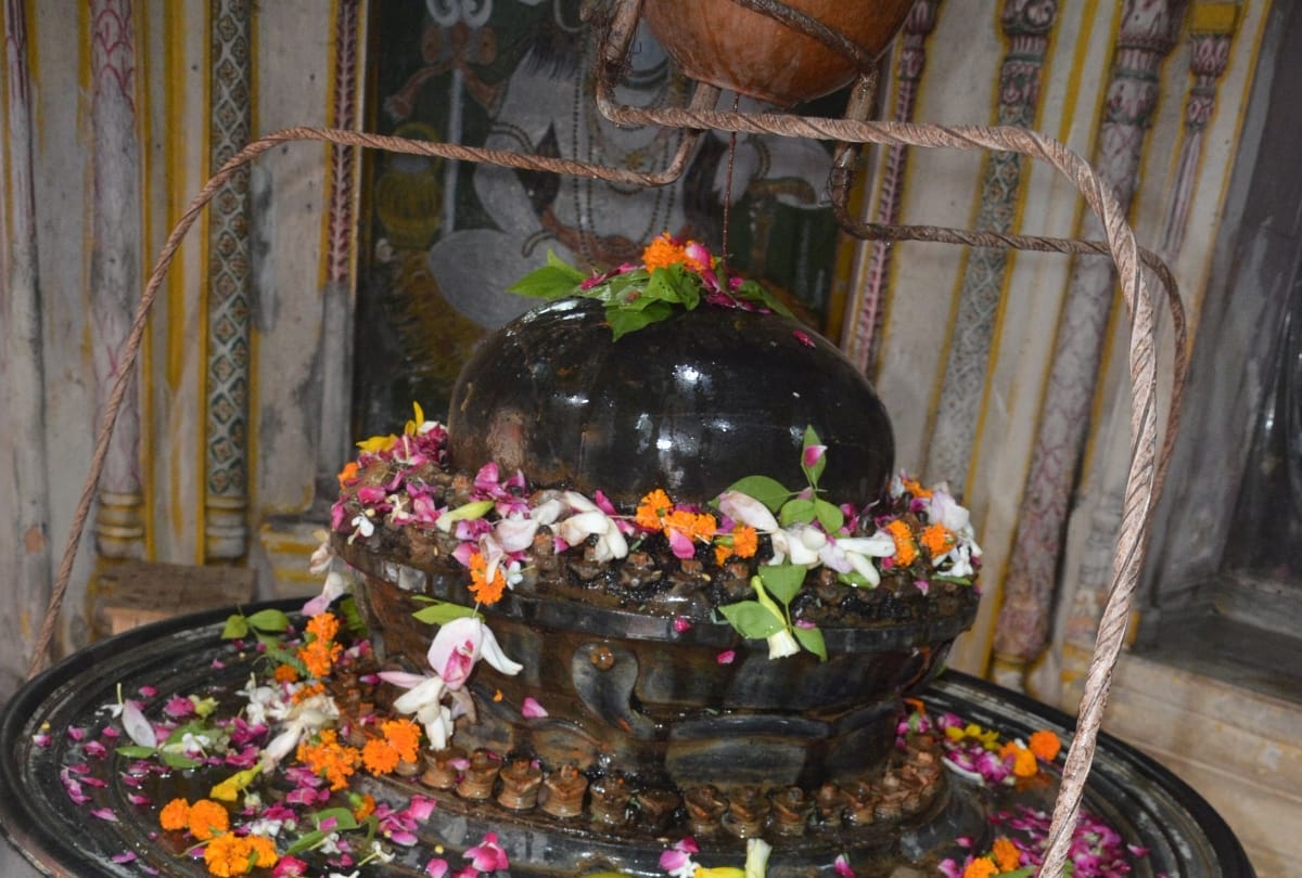 story of bada shivala in lucknow 
