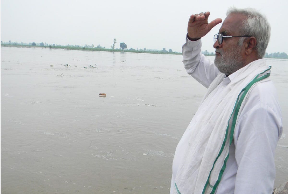 35 villages surrounded by flood waters in haryana cm khattar review situation 