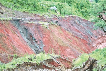 Kotropi National highway 20 Mandi himachal Pradesh