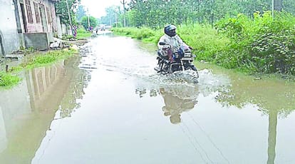 Flood situation in many cities of western UP, and PAC soldiers saved 24 people