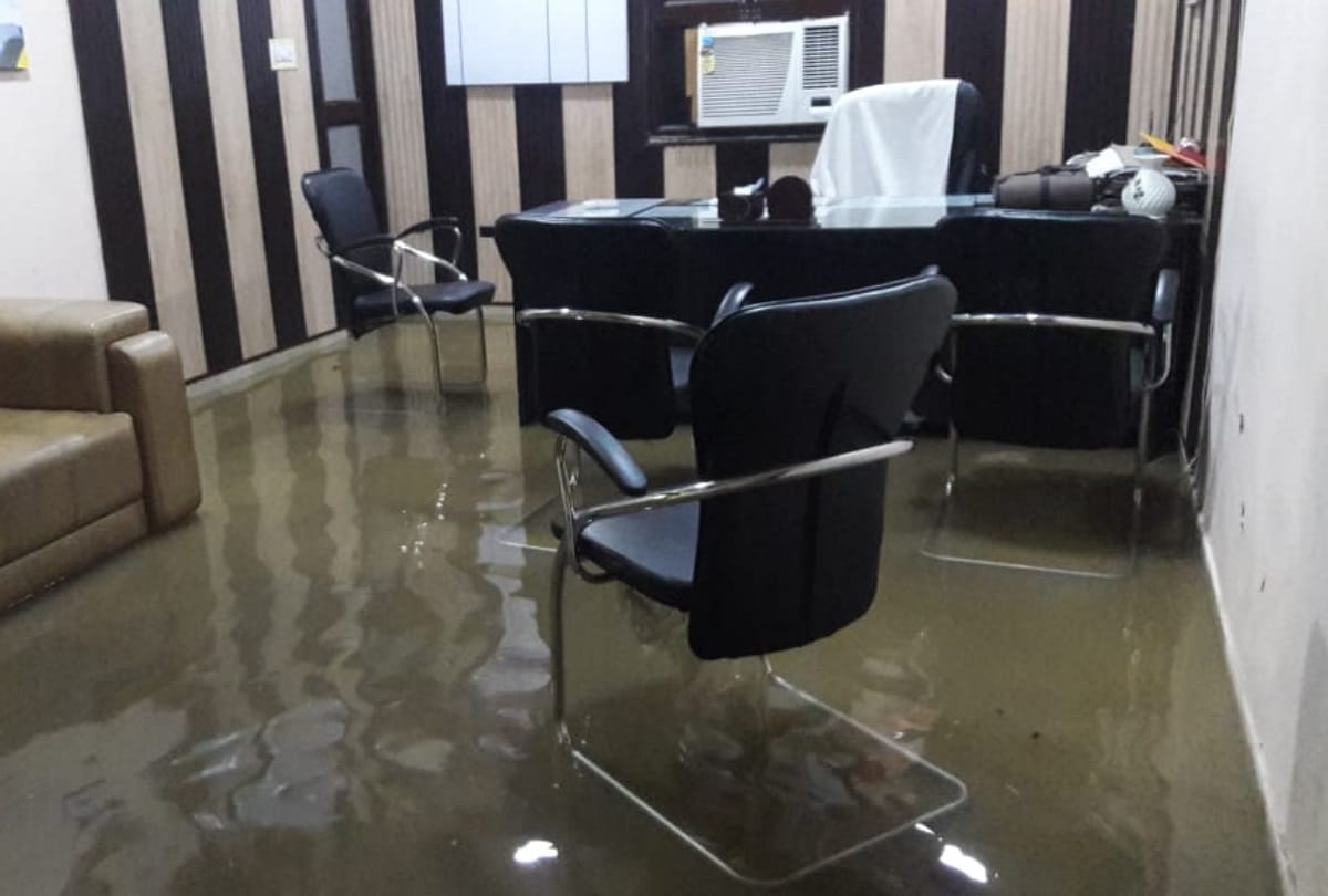 gazipur police station flooded in rain