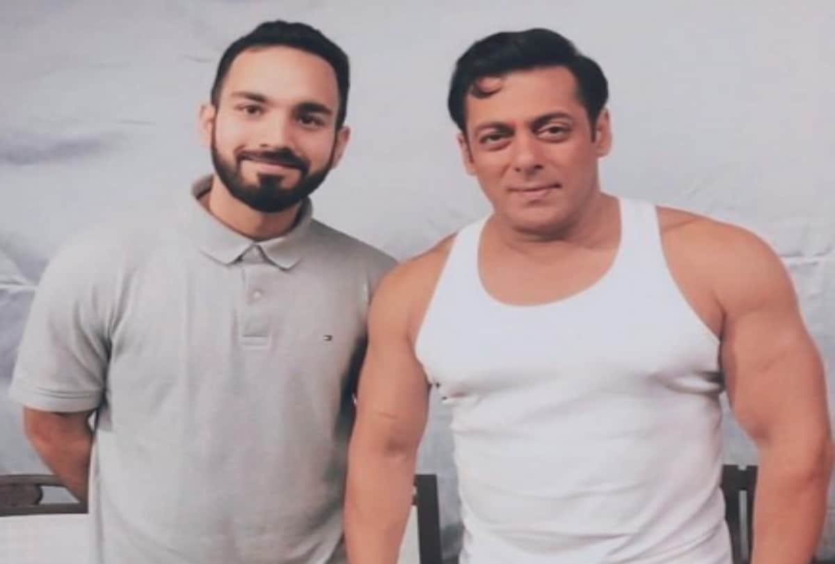 Salman Khan new look revealed while posing with fan on the sets of Bharat film 