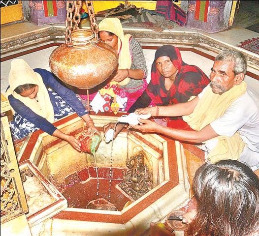 Bhola's devotees did Jalabhishek