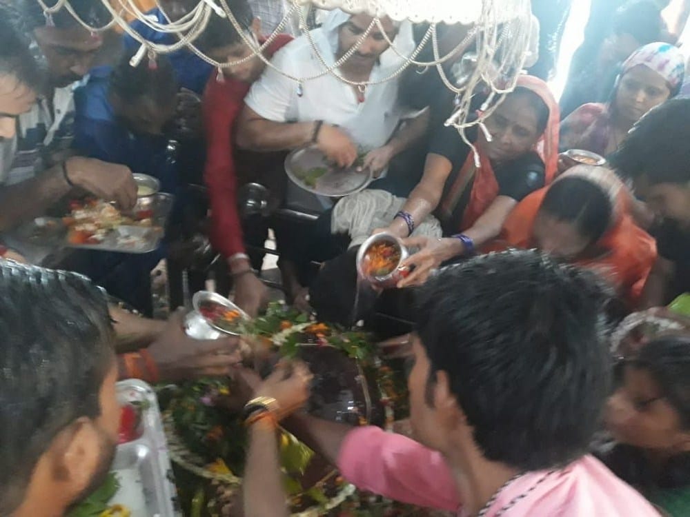 bholebhakt reached shiv tempes