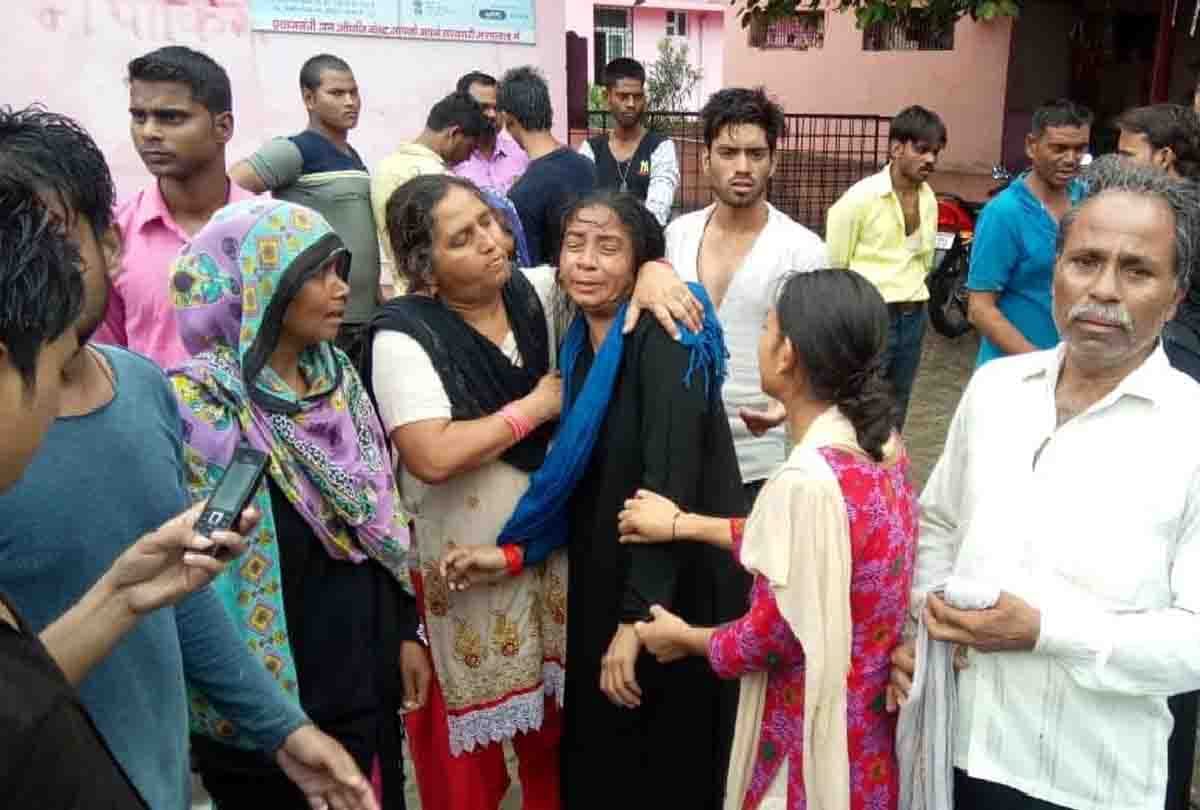 Three laborers died due to Leakage of poisonous gas during motor repair of factory tank