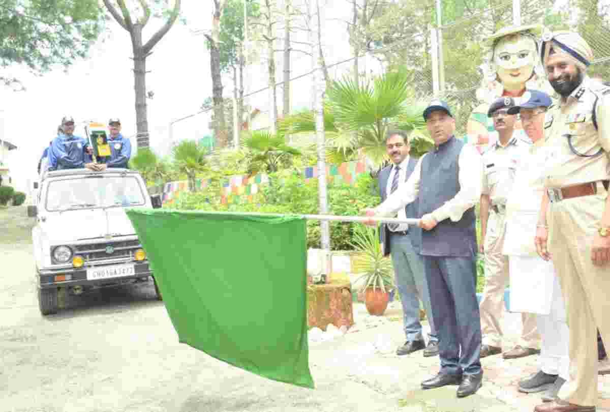 cm jairam thakur flagged off Northern Border Mountaineering Campaign of itbp shimla