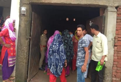 up women found dead in her house, in laws accused for murder