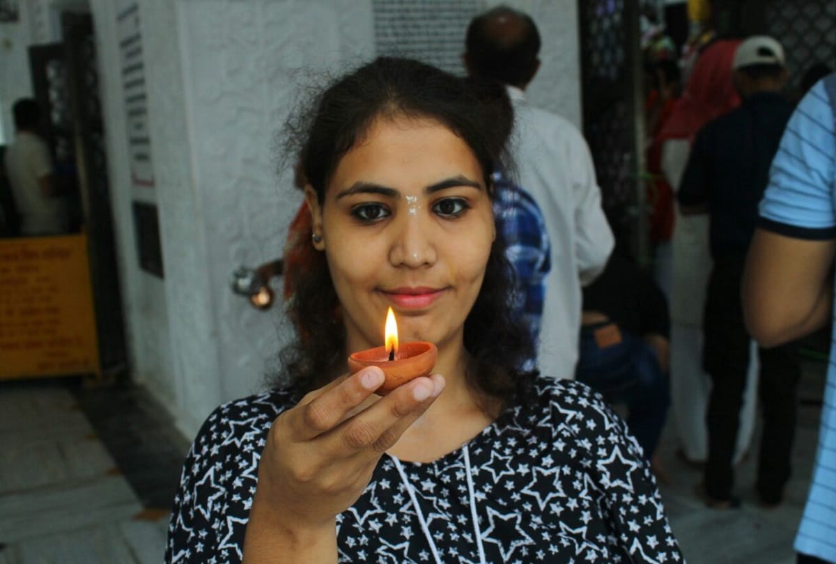 Dream of hidden virgin girls in beautiful pictures, and delighted Bholenath, see photos