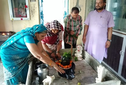 Sawan month four mondays special significance its how to please shiva shankar 