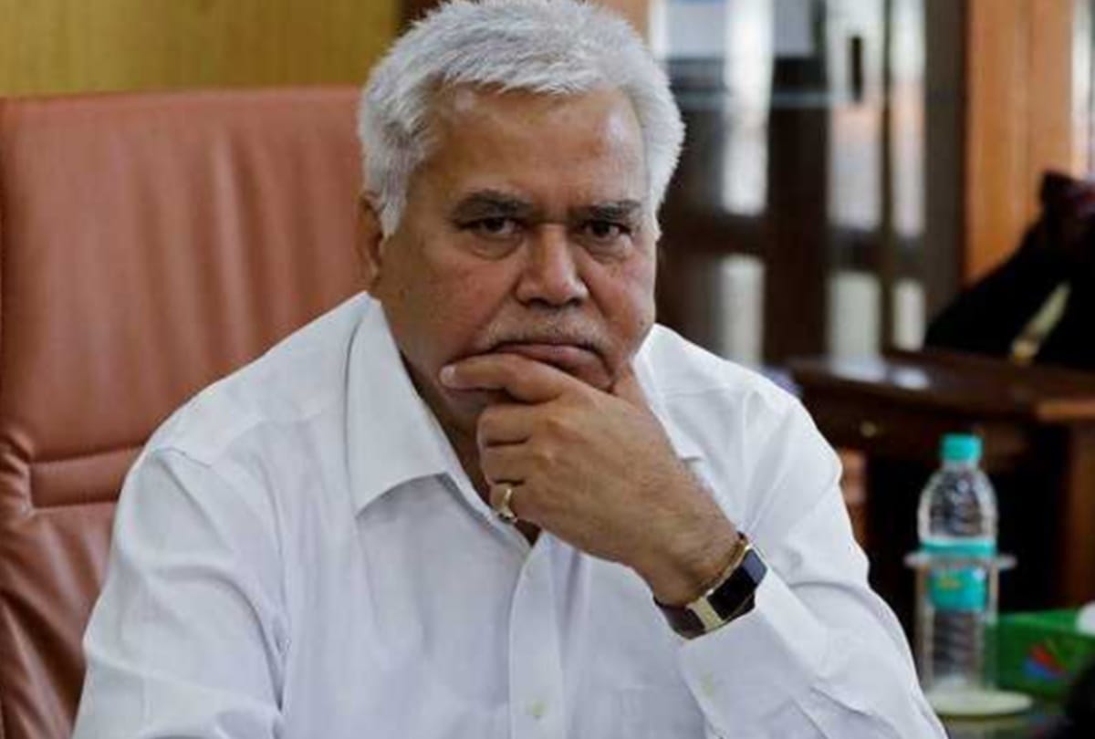 Ethical hackers deposit 1 rupees in TRAI Chief account and posted on twitter