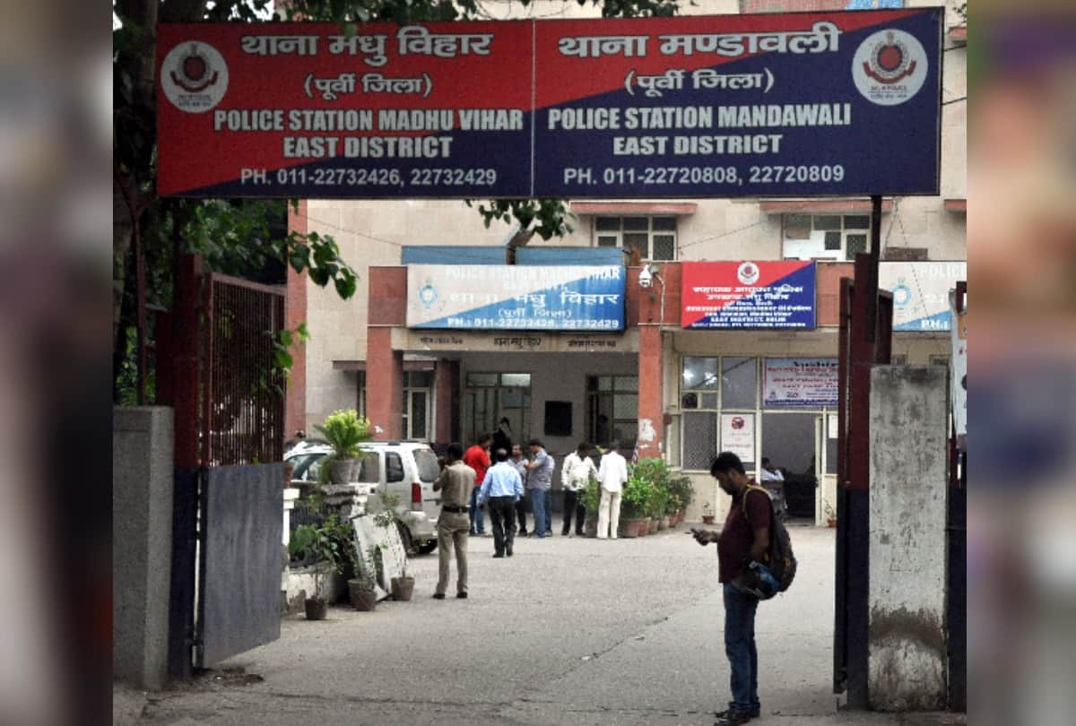 mandawali case paper cup and plastic glasses found from Room in delhi