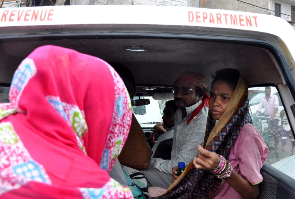 mandawali case paper cup and plastic glasses found from Room in delhi