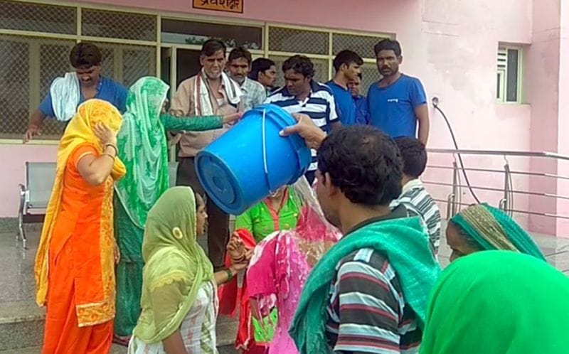 पुलिस कार्रवाई के भय से  युवक ने की आत्महत्या, आक्रोश