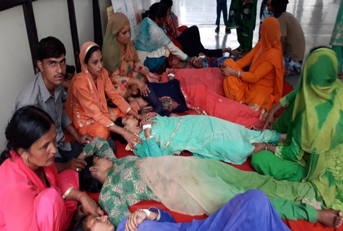 doctor after surgery laid patients on floor in reasi district hospital jammu kashmir 