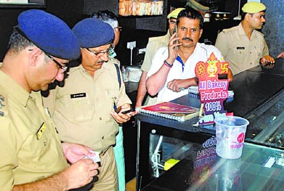 attack on businessman alok arya in sultanpur.