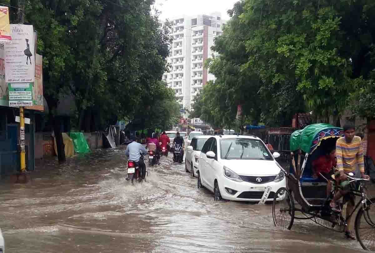 people are facing trouble during rain in kanpur
