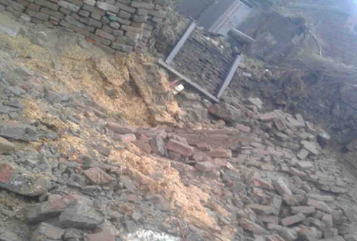 Eight people injured in Hardoi due to rain