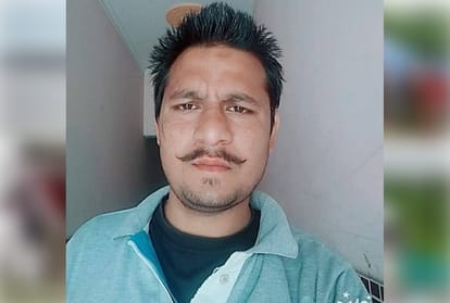 gurugram man commits suicide on facebook live, relatives cremate him without telling police