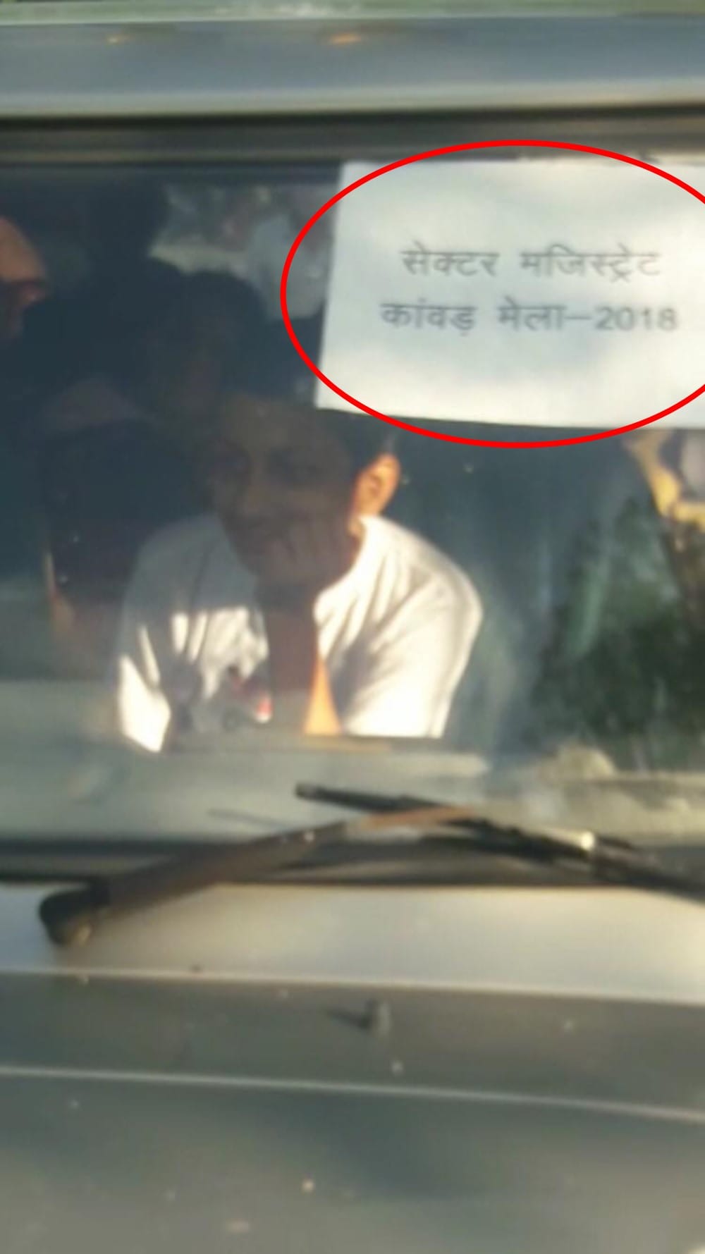 people transported in government vehicle at kanwar yatra