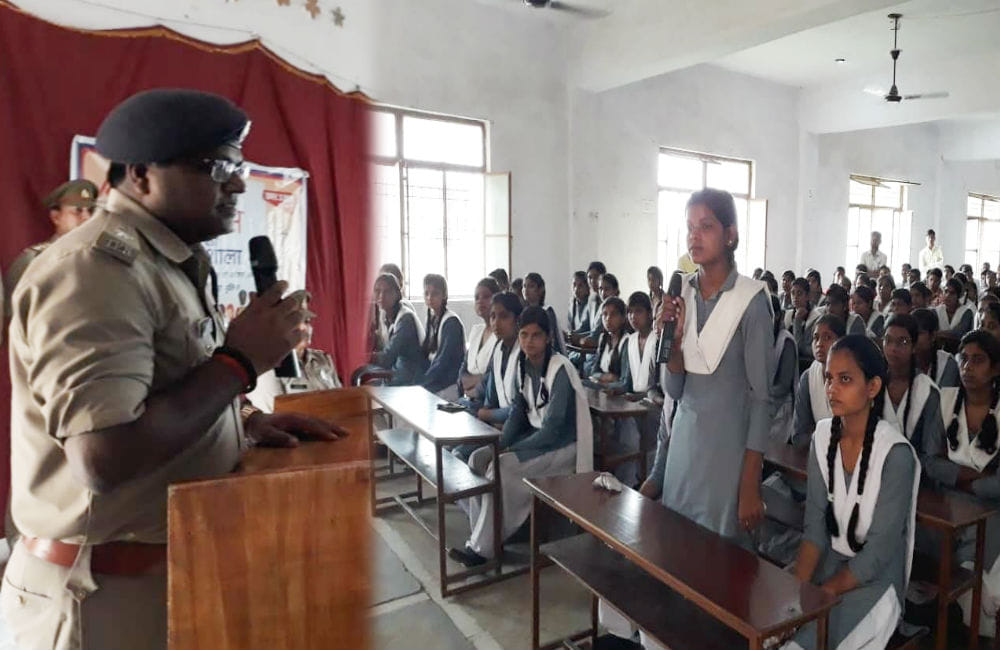 Amar Ujala Foundation event Police ki Pathshala in firozabad