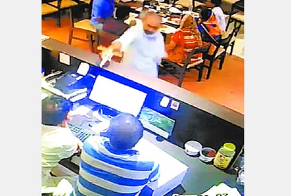 attack on businessman alok arya in sultanpur.