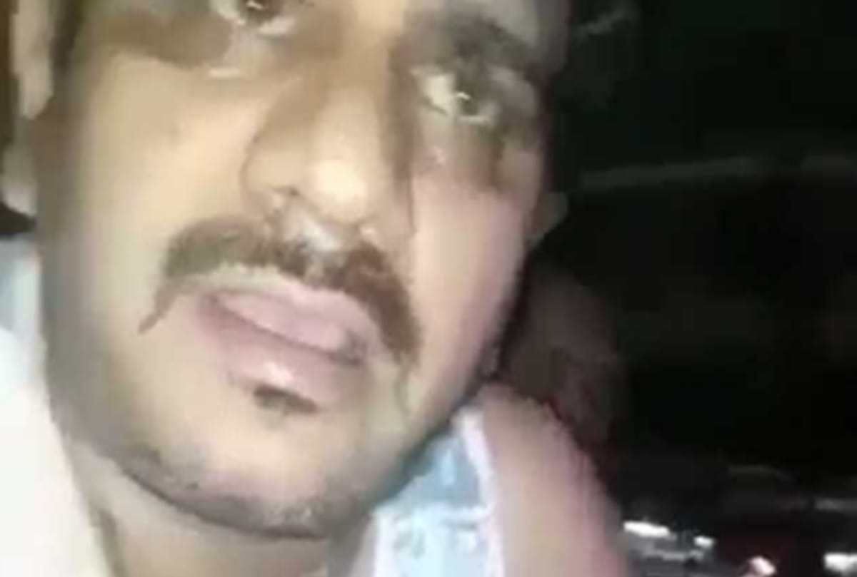 Drunk Police Inspector dances on middle of the road and blocks traffic for 30 minutes