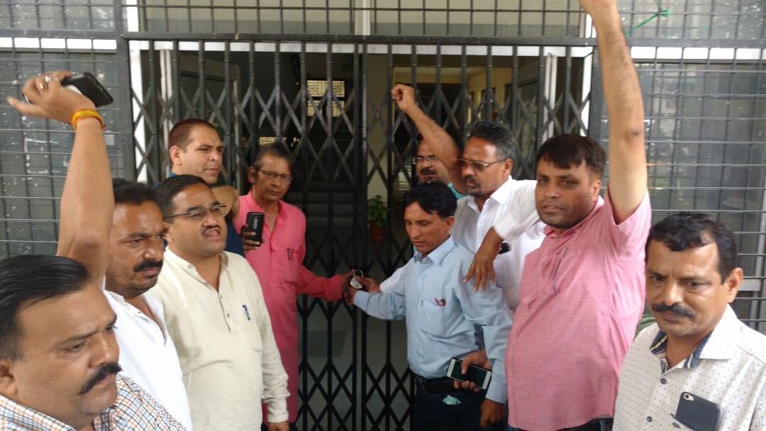 teacher amran anshan in dehradun
