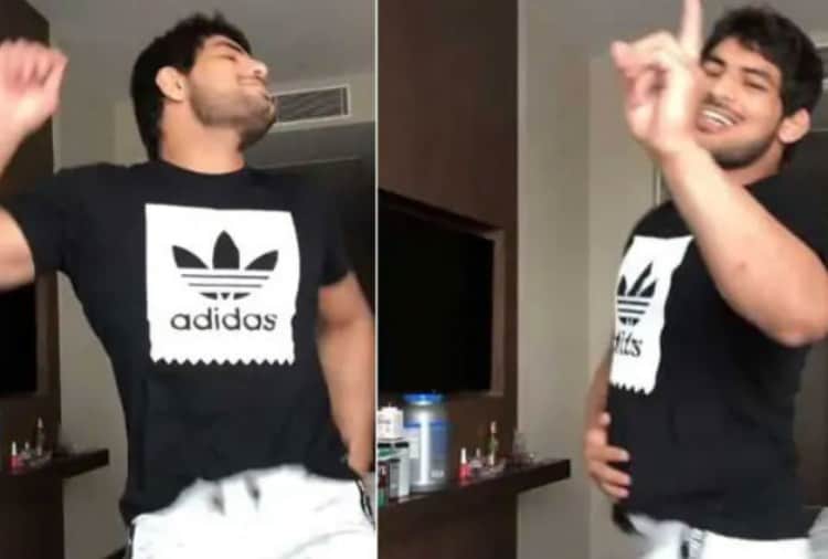 Chandigarh, Geeta Phogat Husband Pawan Dance on Sapna Choudhary Song