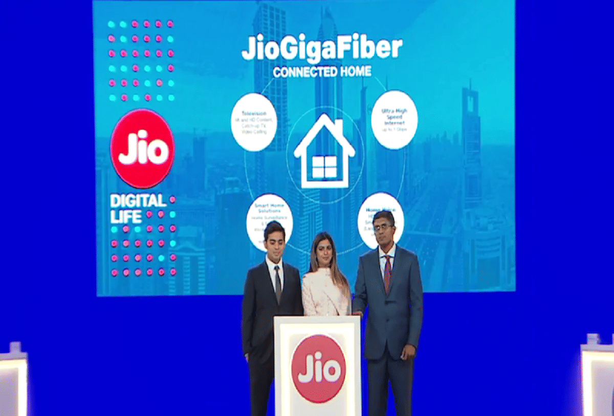 reliance jio user get 100 gb data free of cost