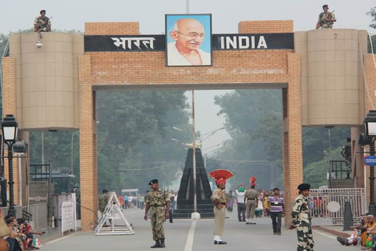 Hindu-Sikhs are on target in Pakistan, 190 Pakistani Hindus prevented from coming to India by Pak authorities
