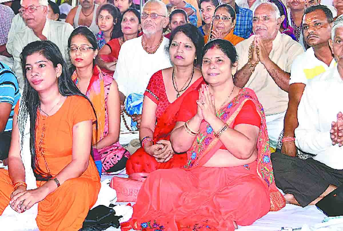 Mourari Bapu gave a big message to womens