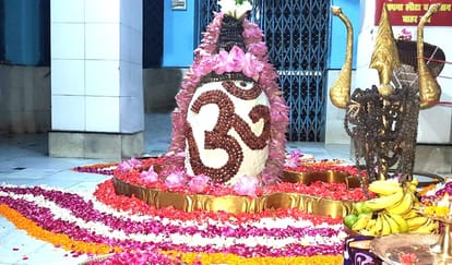 kanwar yatra 2018 lord shiva give helmet to public