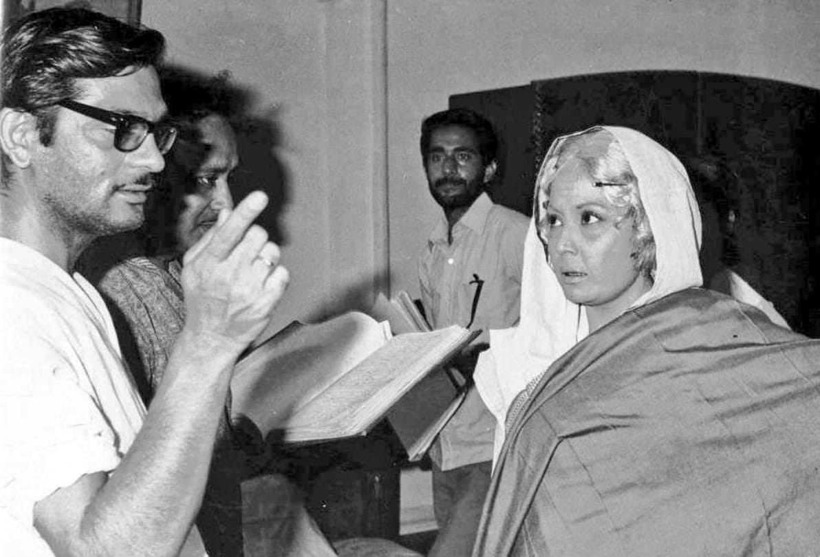 Story behind Gulzar and Meena Kumari's affair and her personal diaries