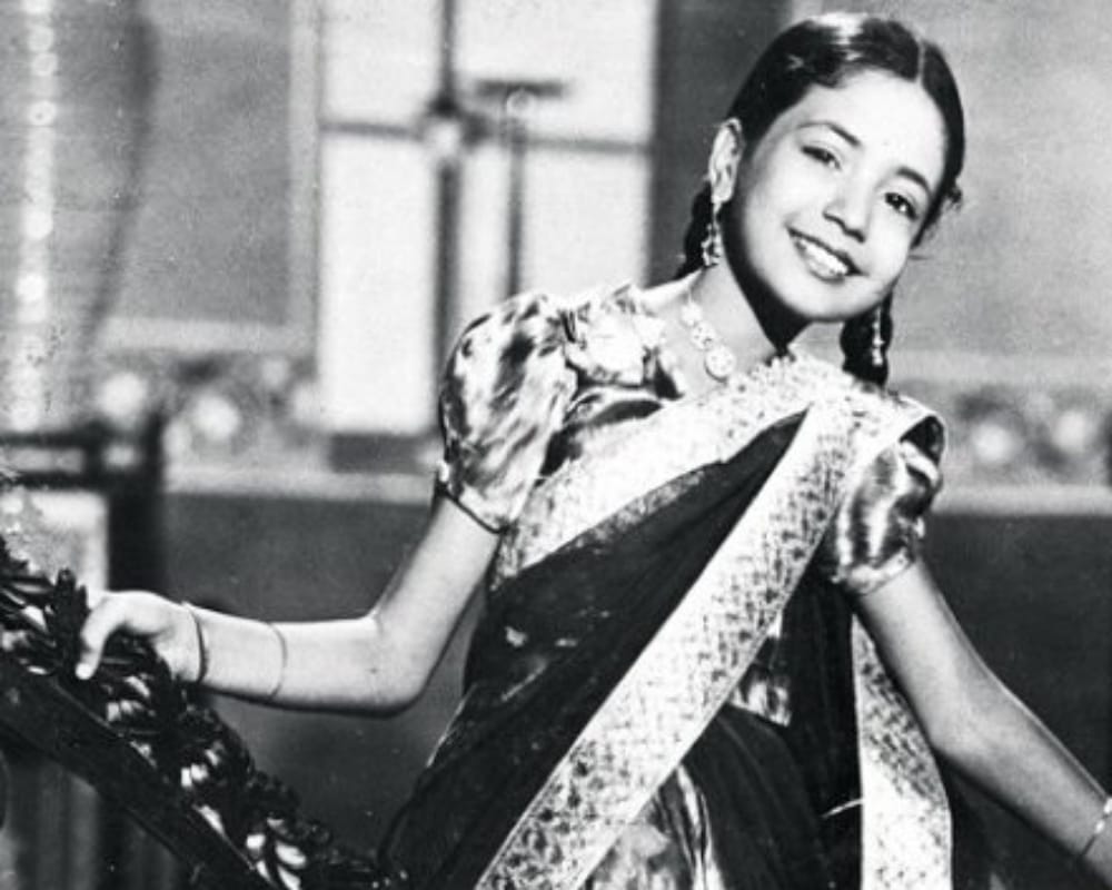 Meena Kumari birthday: Rare unseen pics of bollywood tragedy queen on her 85th Birth Anniversary
