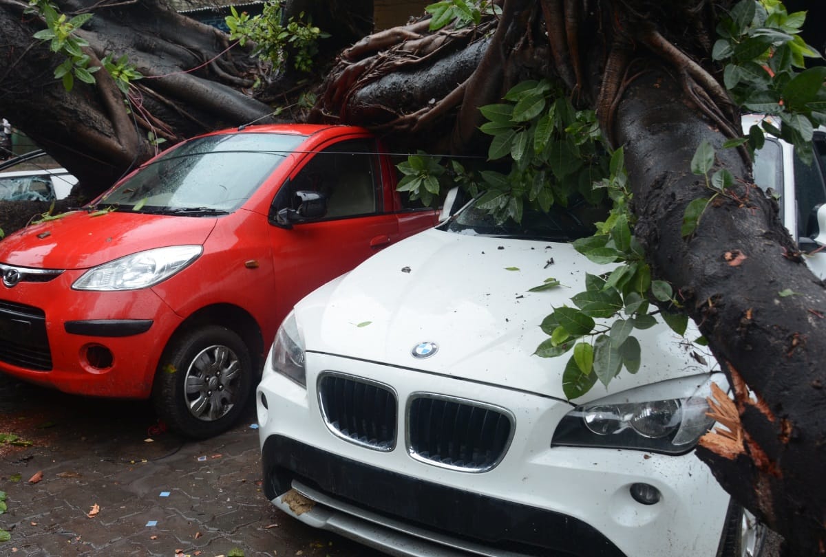ruckus in nagar nigam executive meet over water logging in lucknow
